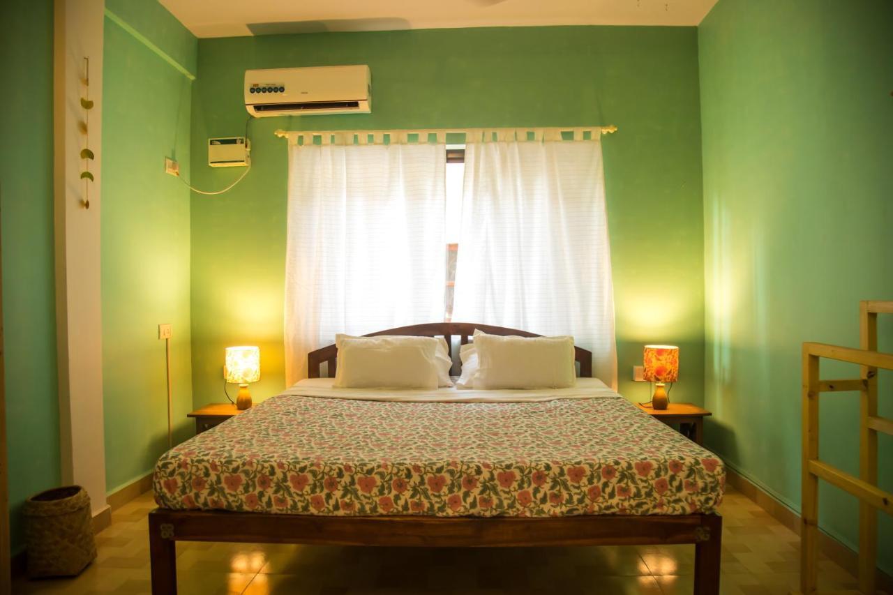 Coco Moon Hotel Морджим Екстериор снимка